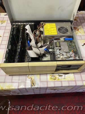 Монитор незнаен модел! 158096-1