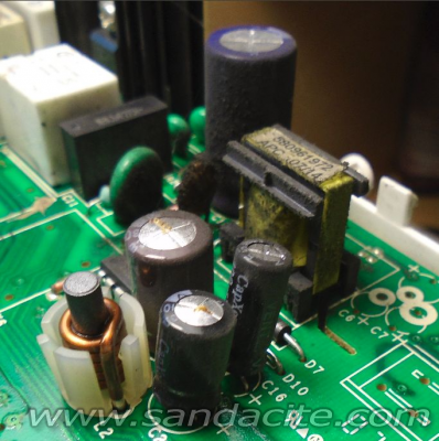 Повреда на пералня Ariston AVL 105 58161-3