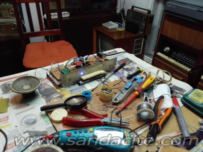 Малък, грозен ама гласовит 141029-4