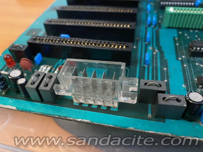 Конектор за захранването на Правец 8 147678-0