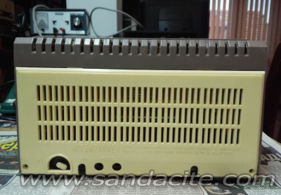 Малък, грозен ама гласовит 141023-0