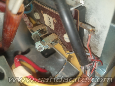 Един голям и тежък UHER 167372-0