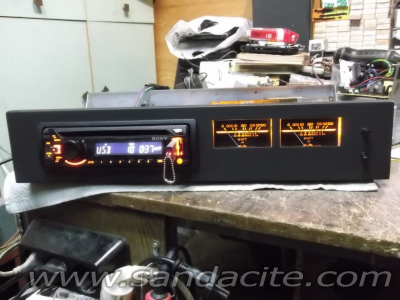 Авто плеър вкъщи 30645-7