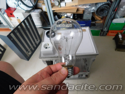 BLt1300 - изолирано AC регулируемо захранване / тестер с крушка 135330-5