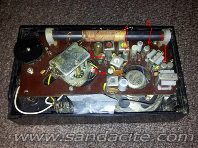 Малка колекция предимно от транзисторни приемници 18315-1